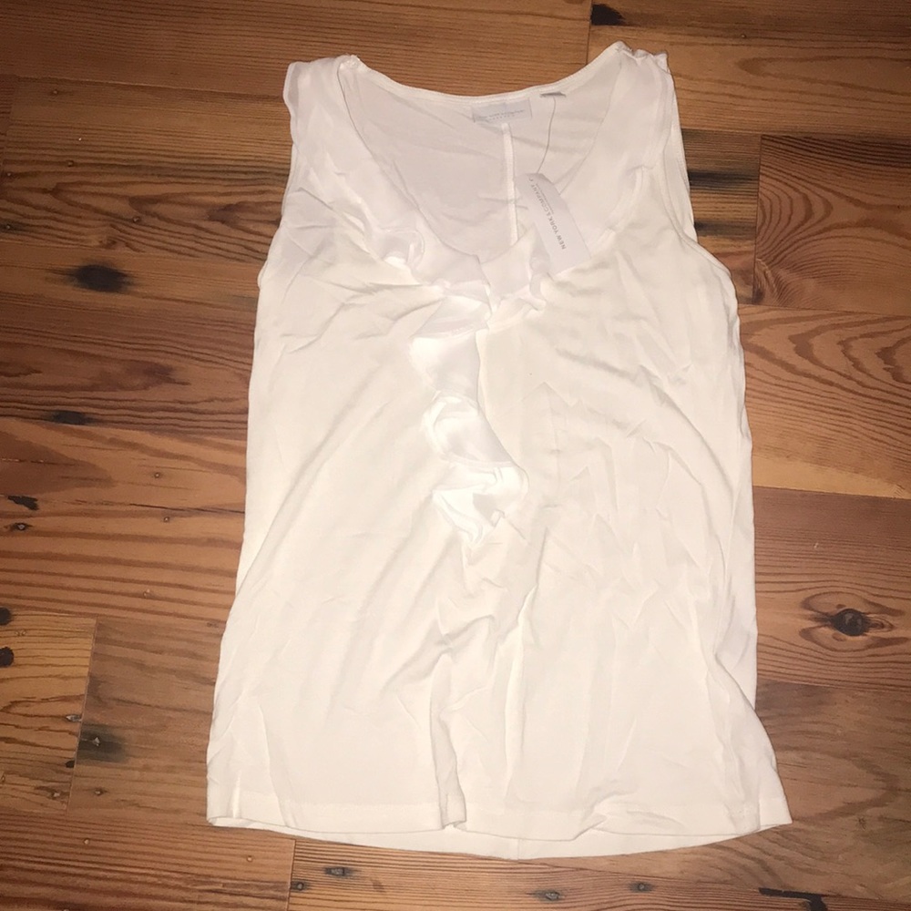 Ruffle v-neck tank - white - size XS - NWT